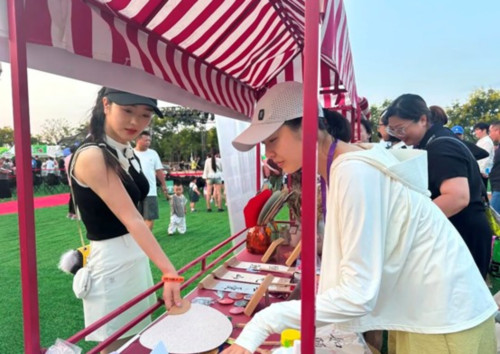 以义卖汇聚爱心，以行动践行ESG  联合麦通助力“乡村生活节”温暖启幕